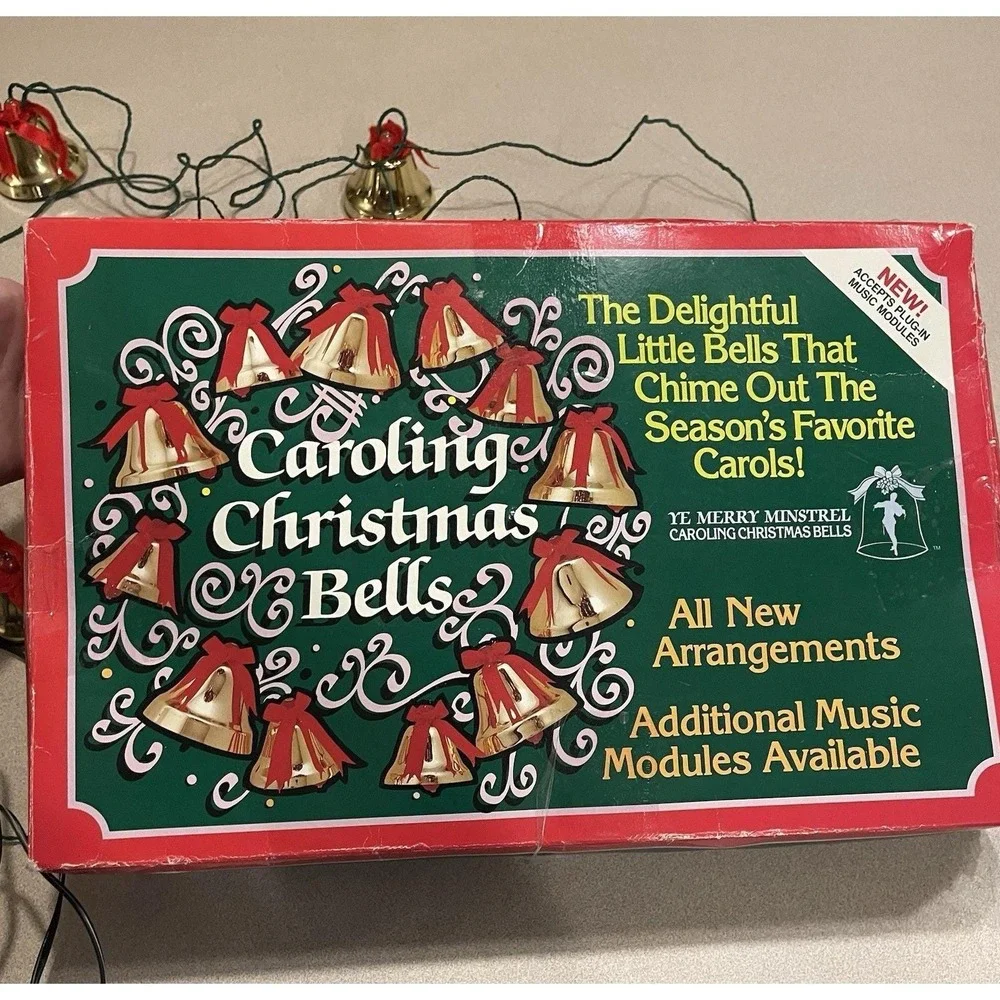 Vtg. Ye Merry Minstrel Caroling Christmas Bells 25 Carols Musical Decor Works